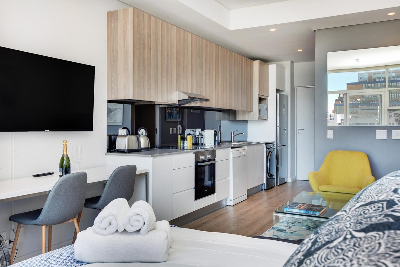 Backup-Powered Trendy Ny City Apartment At Table Mountain Kaapstad Buitenkant foto